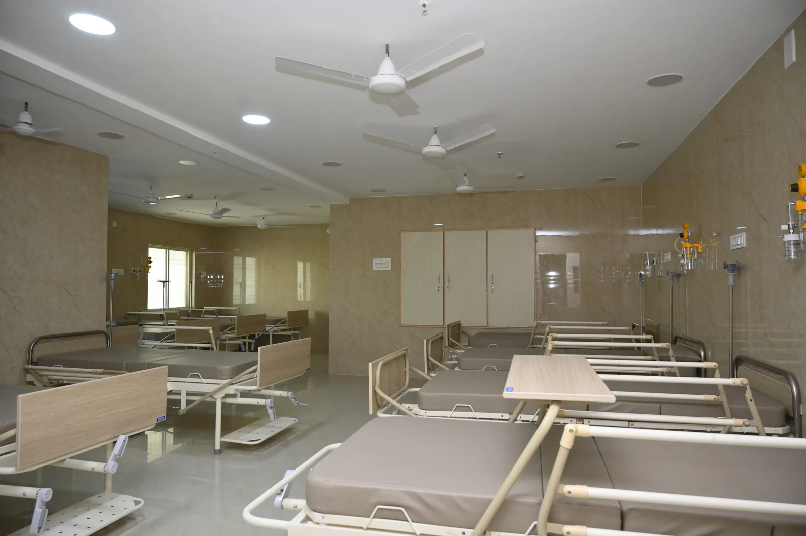Rapid-response acute beds.